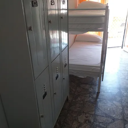 Hostel Alexander *