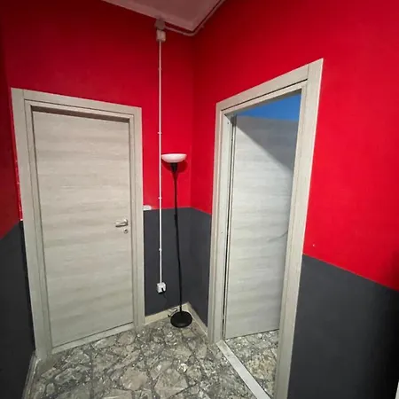 بيت شباب Alexander